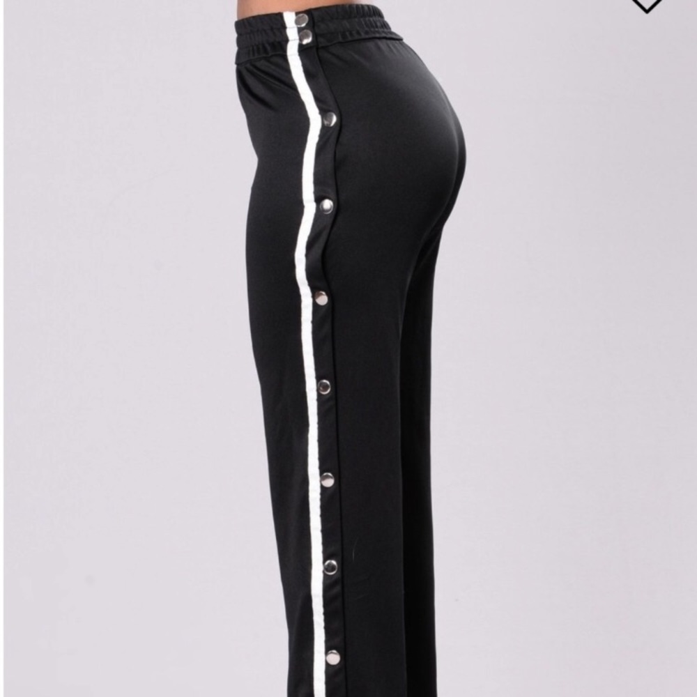 NWT fashion nova snap off pants